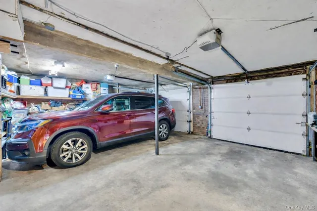 $849,000 | 7 North Terrace Place, Valley Stream, NY 11580