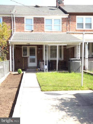 7306 Stratton Way Baltimore, MD 21224 - Photo 20 of 28 Exterior (Rear)