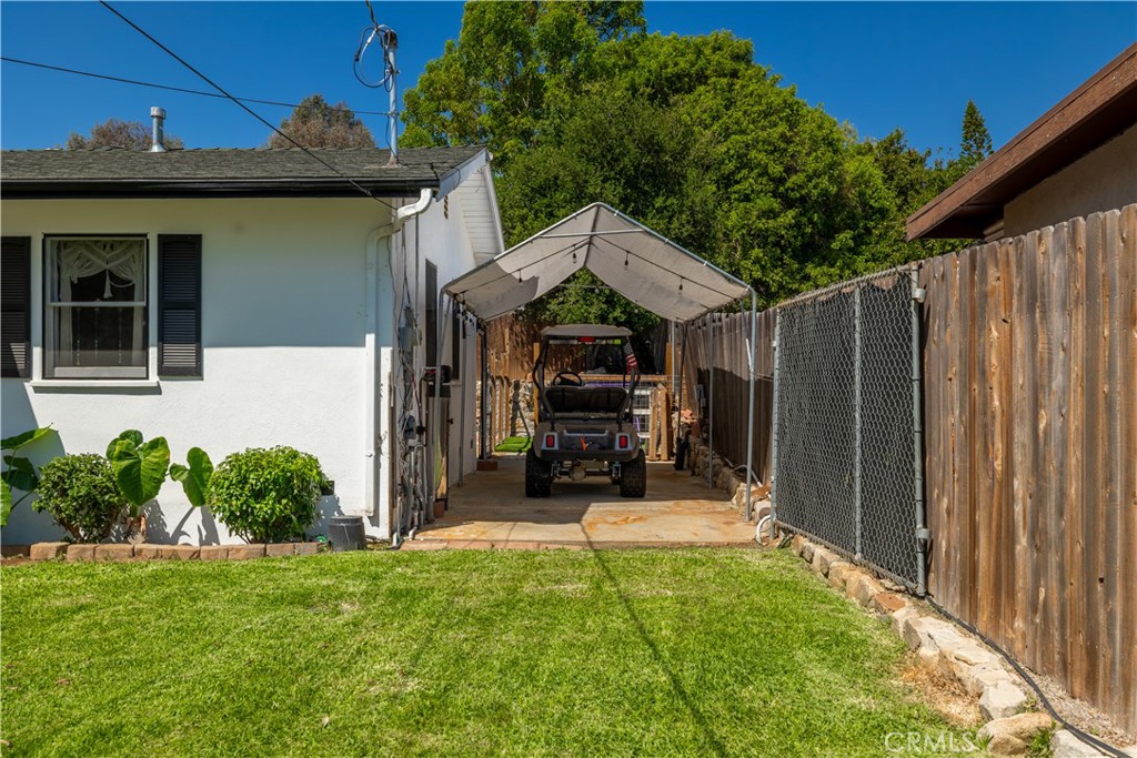 155 Barhaven Lane Fallbrook, CA 92028 - Photo 32 of 43 a view of a house with backyard and porch