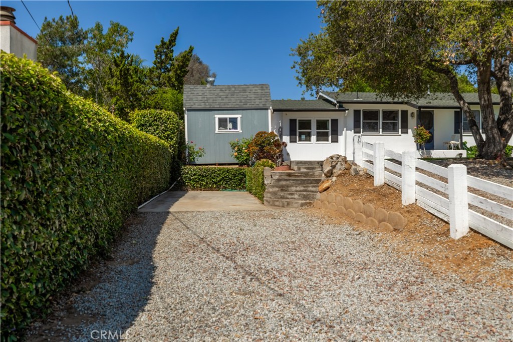 155 Barhaven Lane Fallbrook, CA 92028 - Photo 37 of 43 front view of a house with a patio