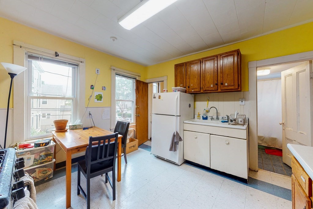 51 Harrison Street Somerville, MA 02143 - Photo 17 of 42