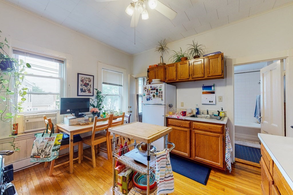 51 Harrison Street Somerville, MA 02143 - Photo 28 of 42