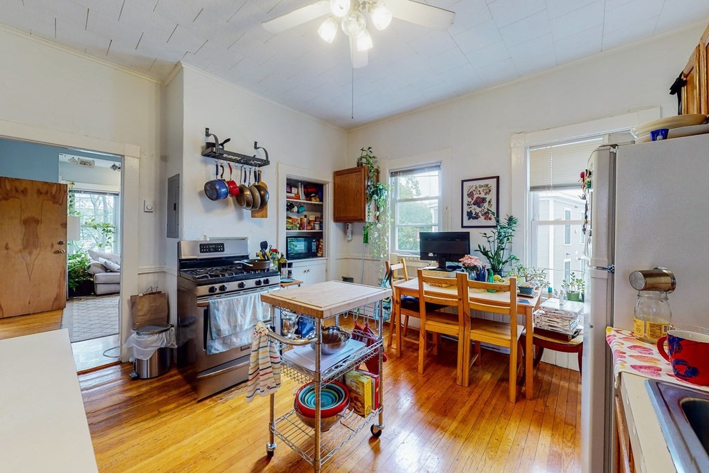51 Harrison Street Somerville, MA 02143 - Photo 31 of 42