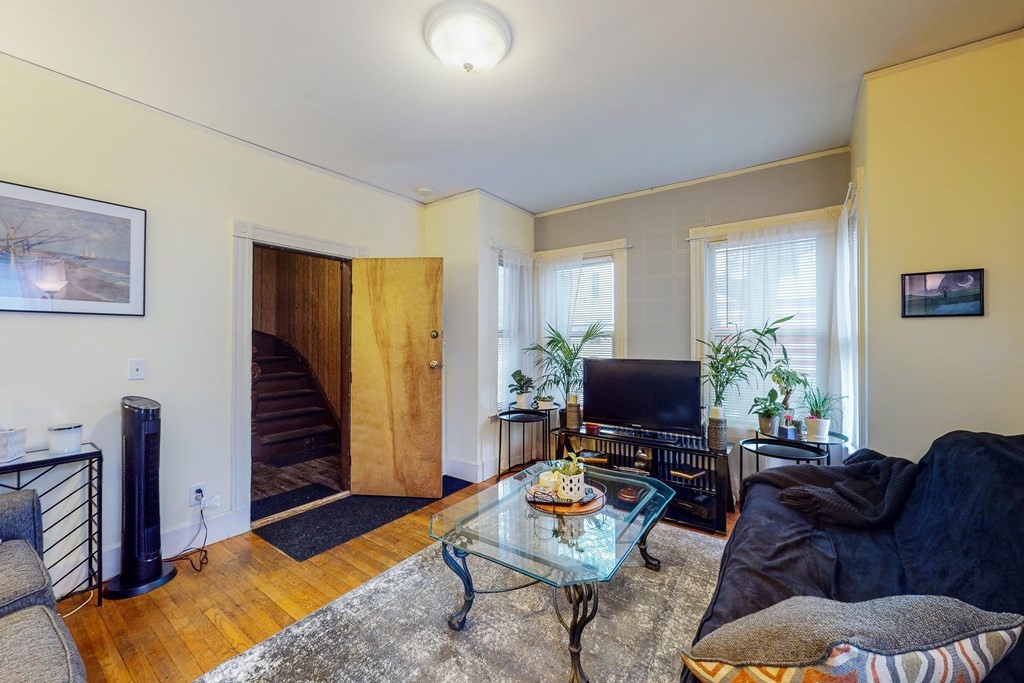 51 Harrison Street Somerville, MA 02143 - Photo 4 of 42
