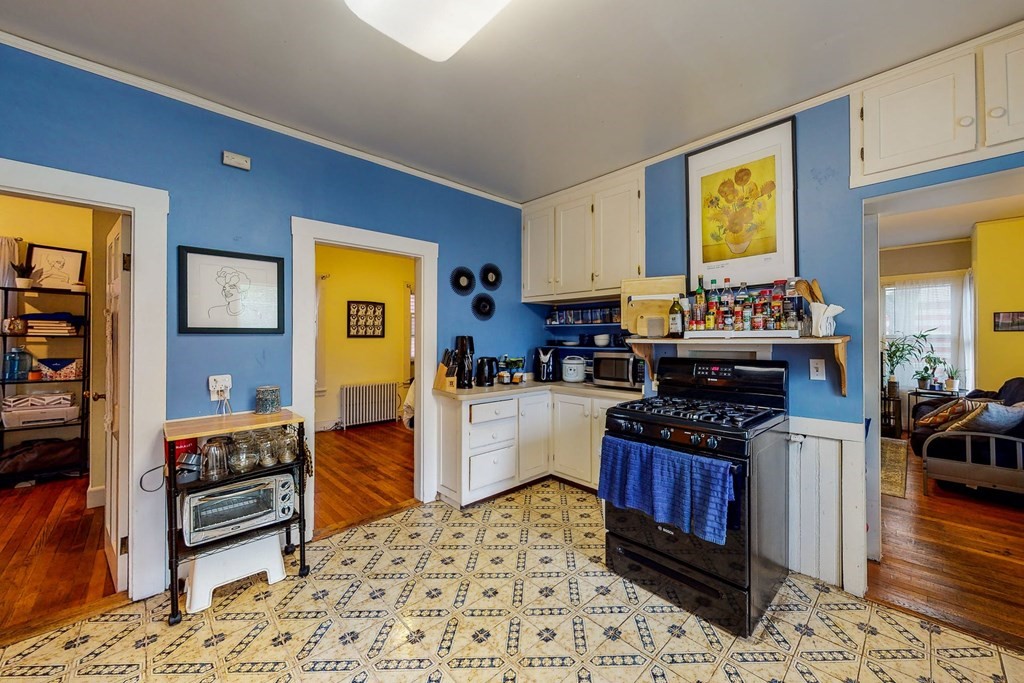 51 Harrison Street Somerville, MA 02143 - Photo 7 of 42