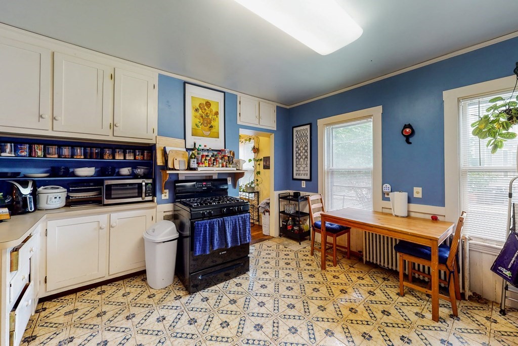 51 Harrison Street Somerville, MA 02143 - Photo 8 of 42