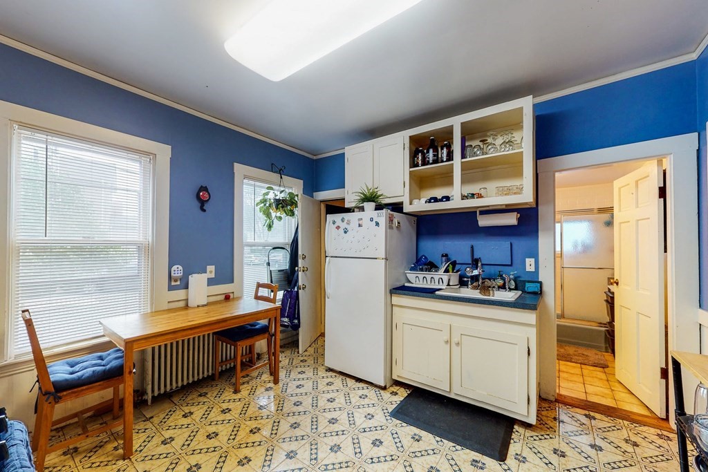 51 Harrison Street Somerville, MA 02143 - Photo 9 of 42