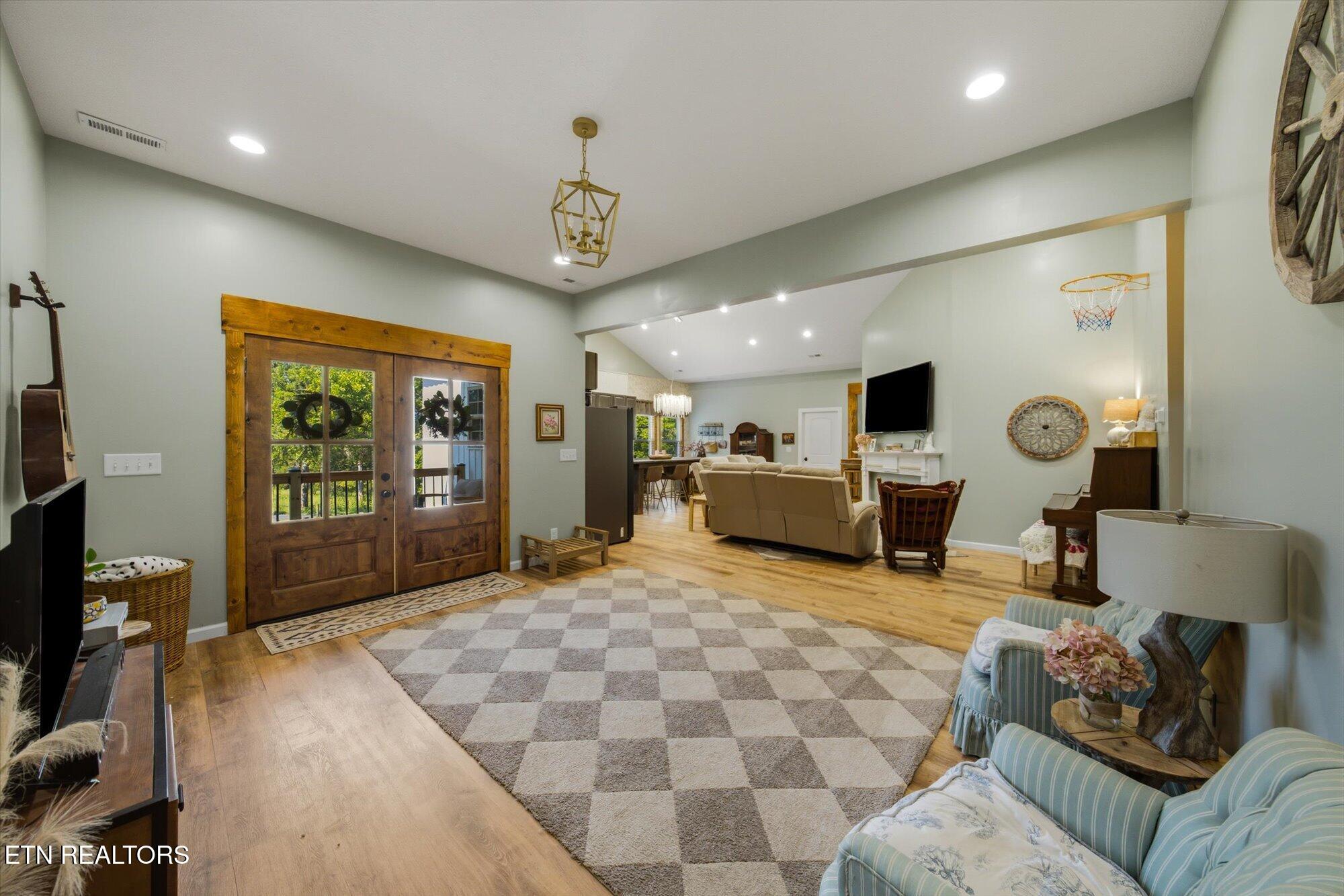 327 Bethel Road Clinton, TN 37716 - Photo 7 of 40 07-327-Bethel-Rd-Clinton-TN-7