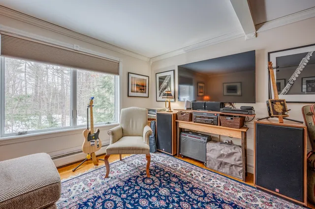 $925,000 | 53 Elkins Road, New London, NH 03257