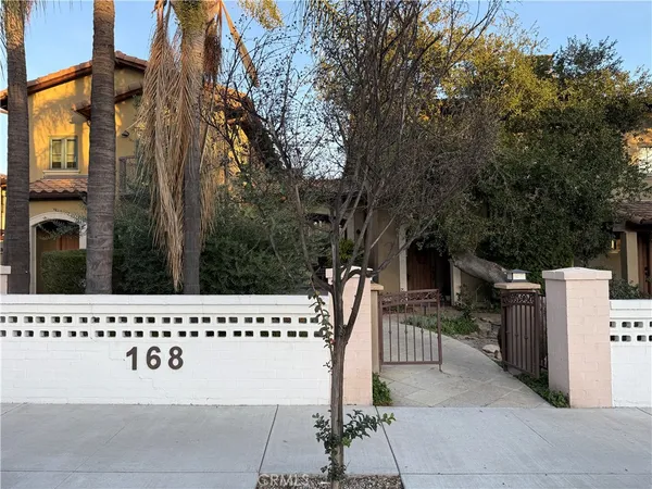 $925,000 | 168 South Sierra Madre Boulevard, Unit 113, Pasadena, CA 91107