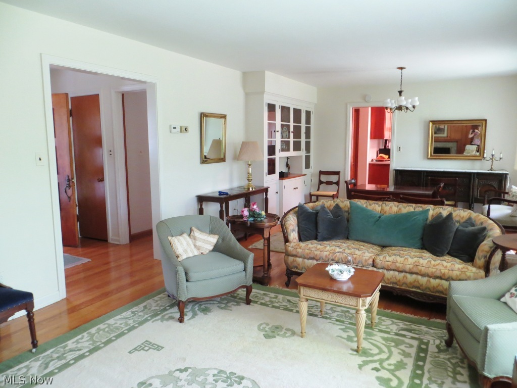 37355 Jackson Road Chagrin Falls, OH 44022 - Photo 4 of 22 Gallery Image 4