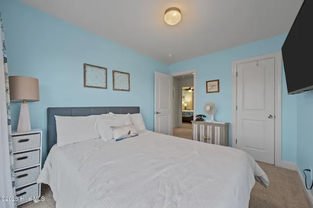 $589,000 | 615 North New River Drive, Unit D, Surf City, NC 28445