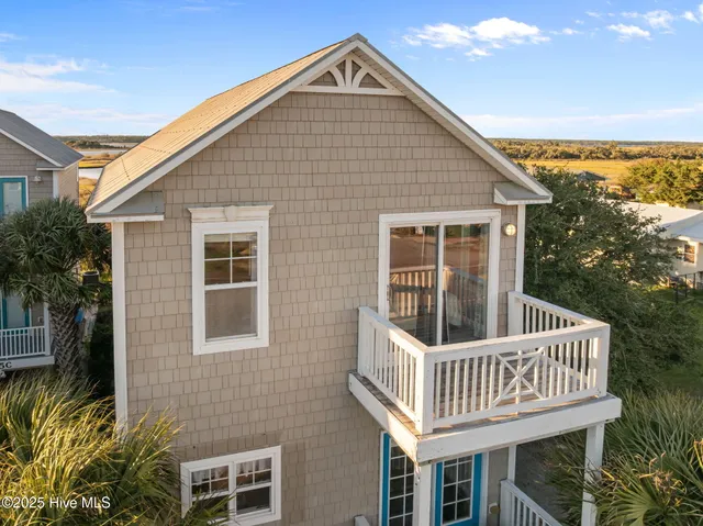 $589,000 | 615 North New River Drive, Unit D, Surf City, NC 28445