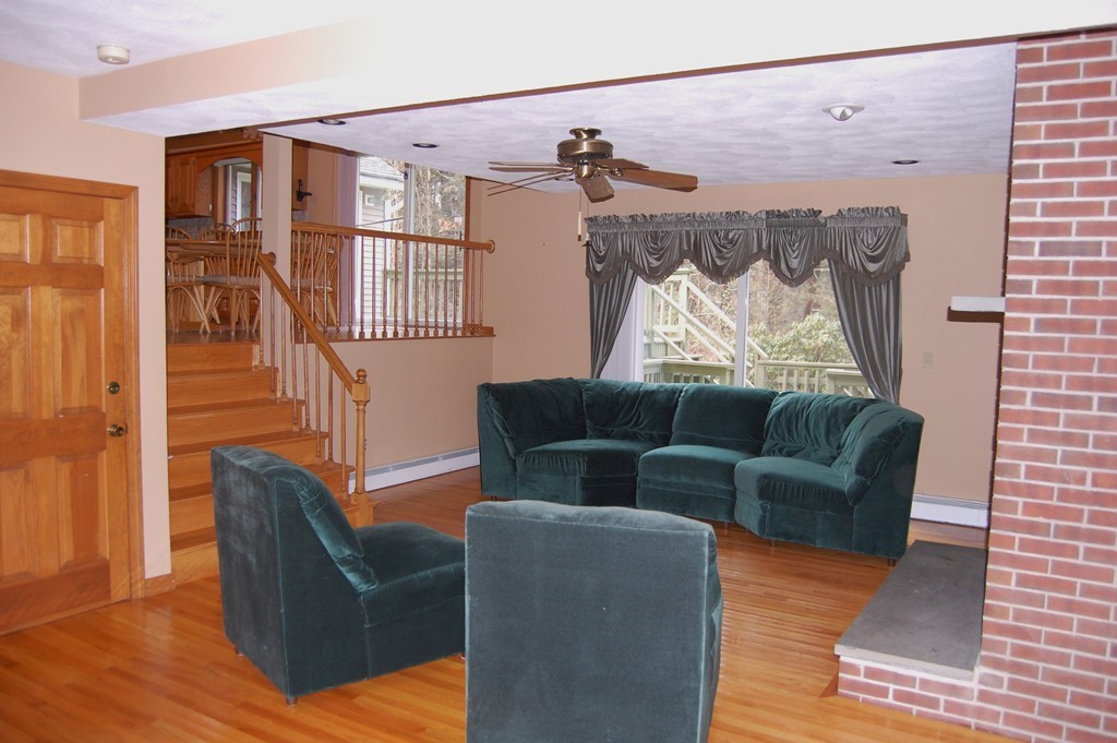 32 Crestwood Road North Reading, MA 01864 - Photo 13 of 25 Gallery Image 13