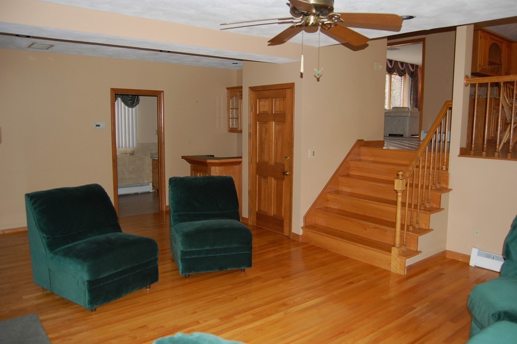 32 Crestwood Road North Reading, MA 01864 - Photo 14 of 25 Gallery Image 14