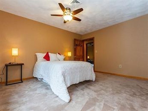 32 Crestwood Road North Reading, MA 01864 - Photo 18 of 25 Gallery Image 18