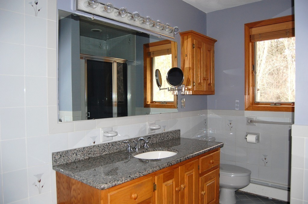 32 Crestwood Road North Reading, MA 01864 - Photo 21 of 25 Gallery Image 21