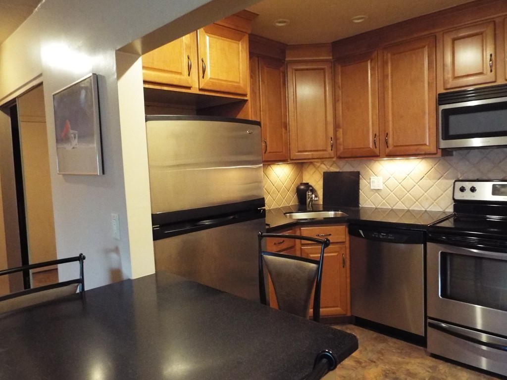 116 Spring Street, Unit D4 Boston, MA 02132 - Photo 5 of 11 Gallery Image 5