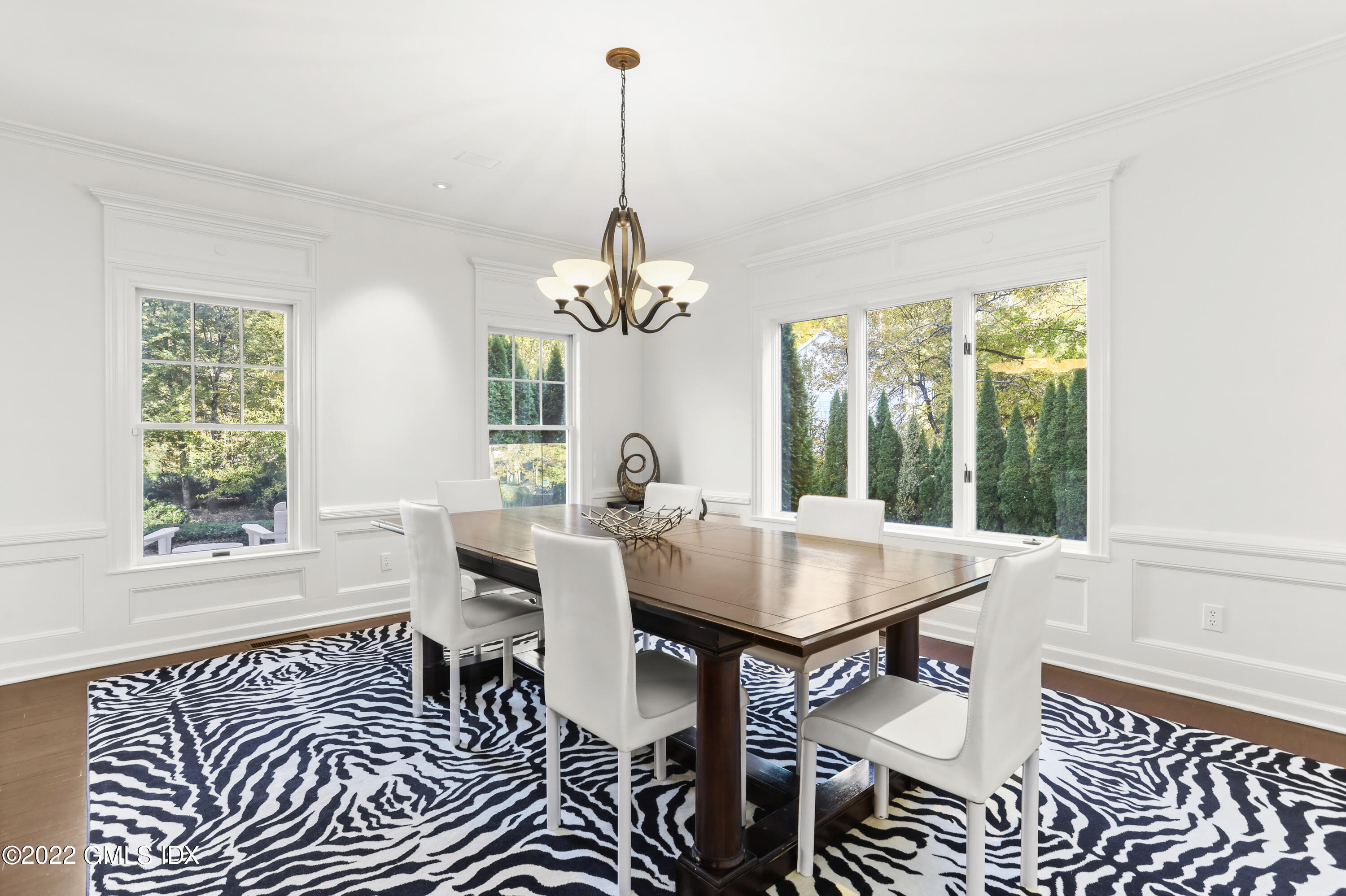 26 Round Hill Road Greenwich, CT 06831 - Photo 12 of 45 26 Round Hill Rd Greenwich CT-print-038-