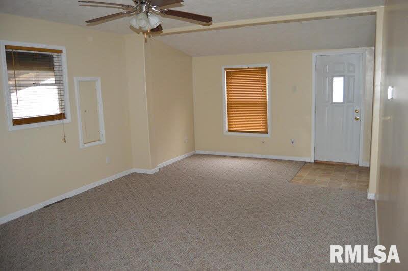 802 North Maple Street Christopher, IL 62822 - Photo 4 of 8 Gallery Image 4