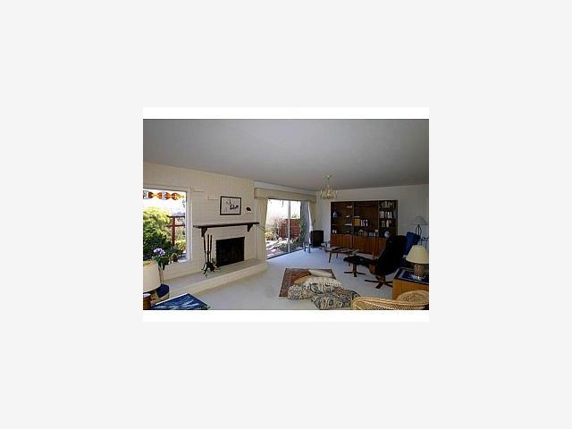 1118 Rosita Road Del Rey Oaks, CA 93940 - Photo 3 of 7 Gallery Image 3