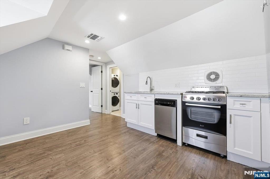 7 Main Terrace Bloomfield, NJ 07003 - Photo 24 of 34