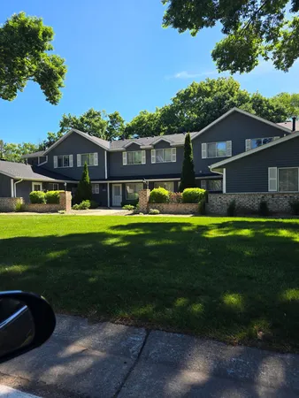 $220,000 | 5942 Fernwood Street, Shoreview, MN 55126