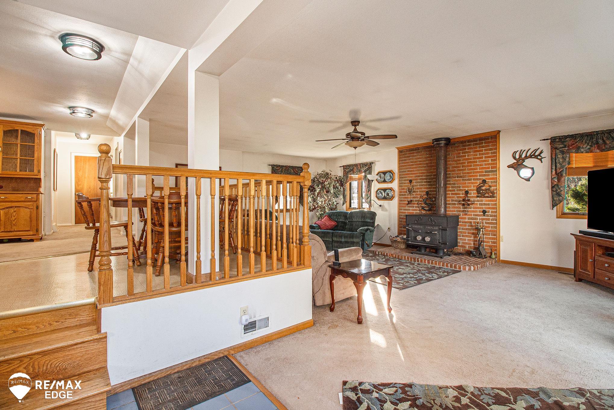 9441 East Coldwater Road Davison, MI 48423 - Photo 13 of 25 50095435-12.JPG