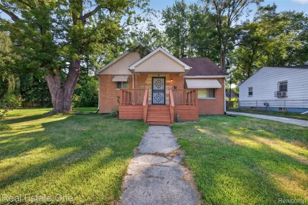 $79,900 | 2820 Winona Street, Flint, MI 48504
