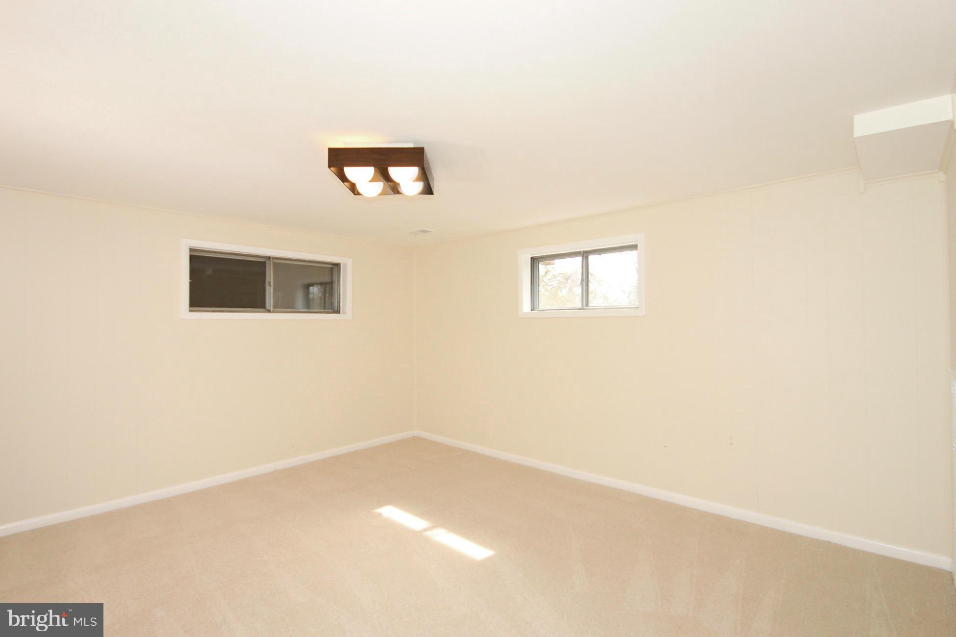 1805 Arcola Avenue Silver Spring, MD 20902 - Photo 11 of 16 Study