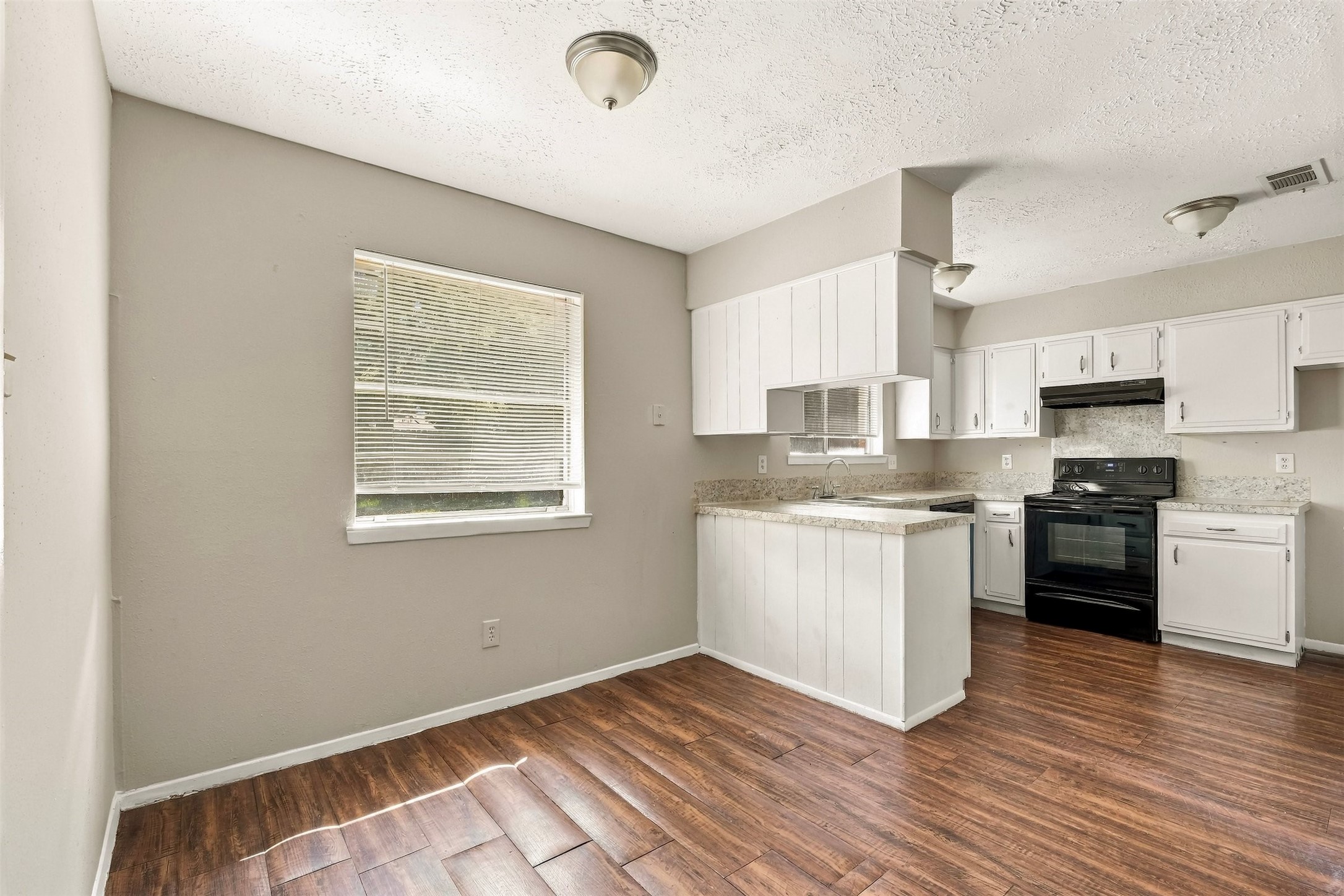 4530 Enchantedgate Drive Spring, TX 77373 - Photo 9 of 25 Gallery Image 9