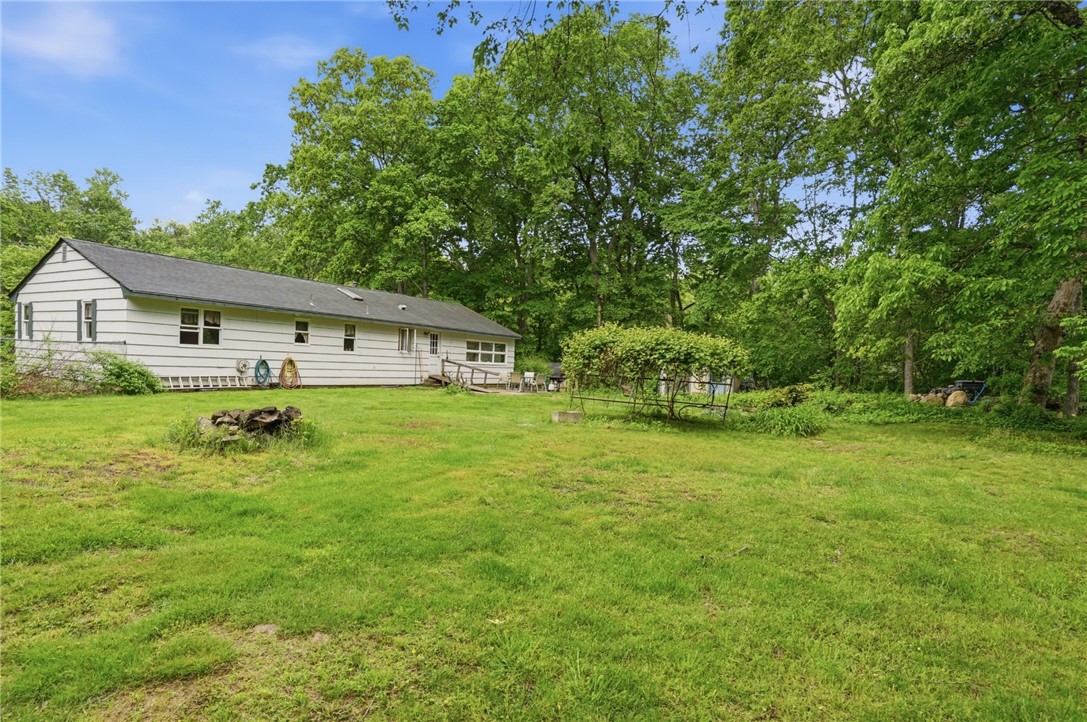 1556 Harkney Hill Road Coventry, RI 02816 - Photo 9 of 41