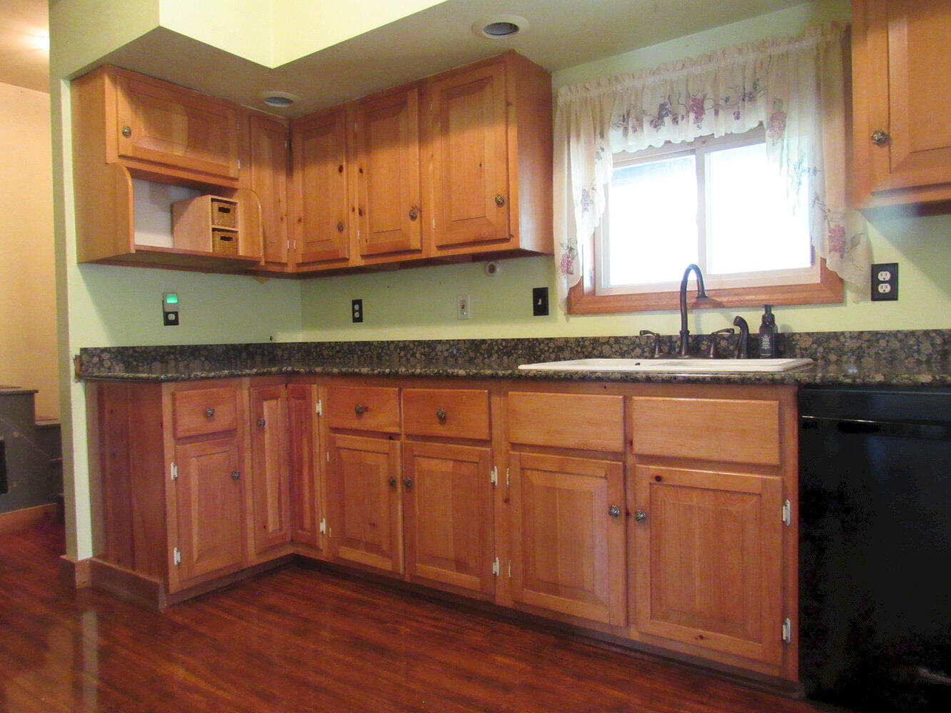 17 North Main Street Solon, ME 04979 - Photo 11 of 47 #11_result