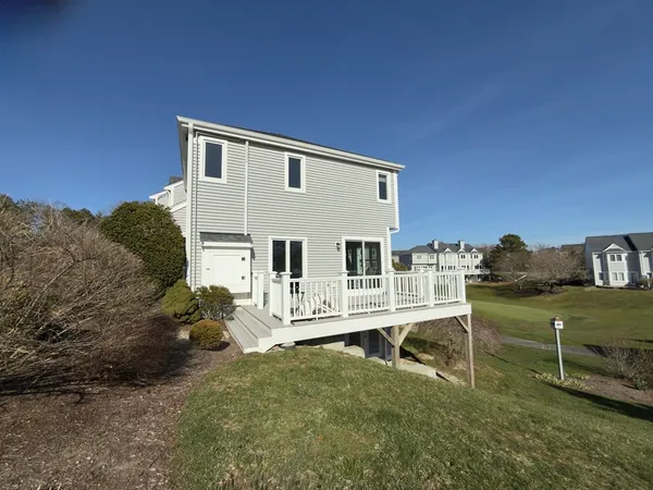 $550,000 | 110 Westcliff Drive, Unit 110, Plymouth, MA 02360