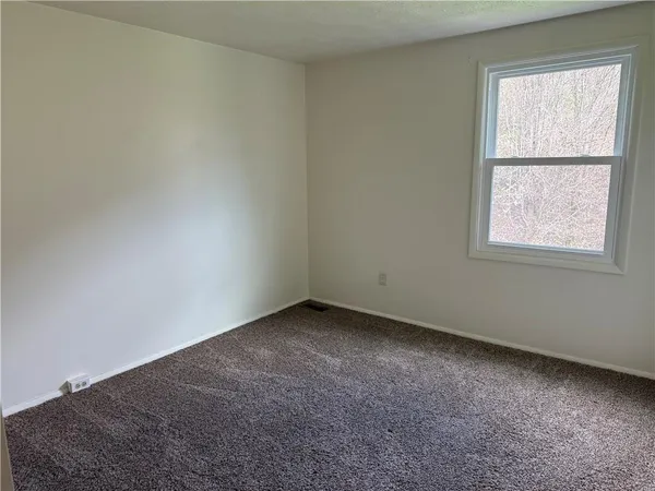 $1,850 | 208 Quail Run Road, Venetia, PA 15367