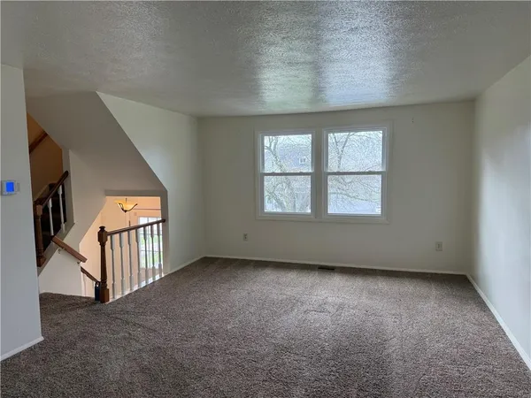 $1,850 | 208 Quail Run Road, Venetia, PA 15367