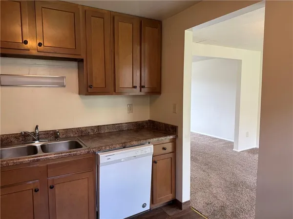 $1,850 | 208 Quail Run Road, Venetia, PA 15367