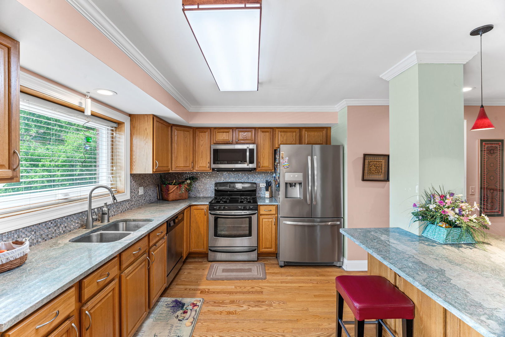 1339 East Central Road Arlington Heights, IL 60005 - Photo 10 of 25