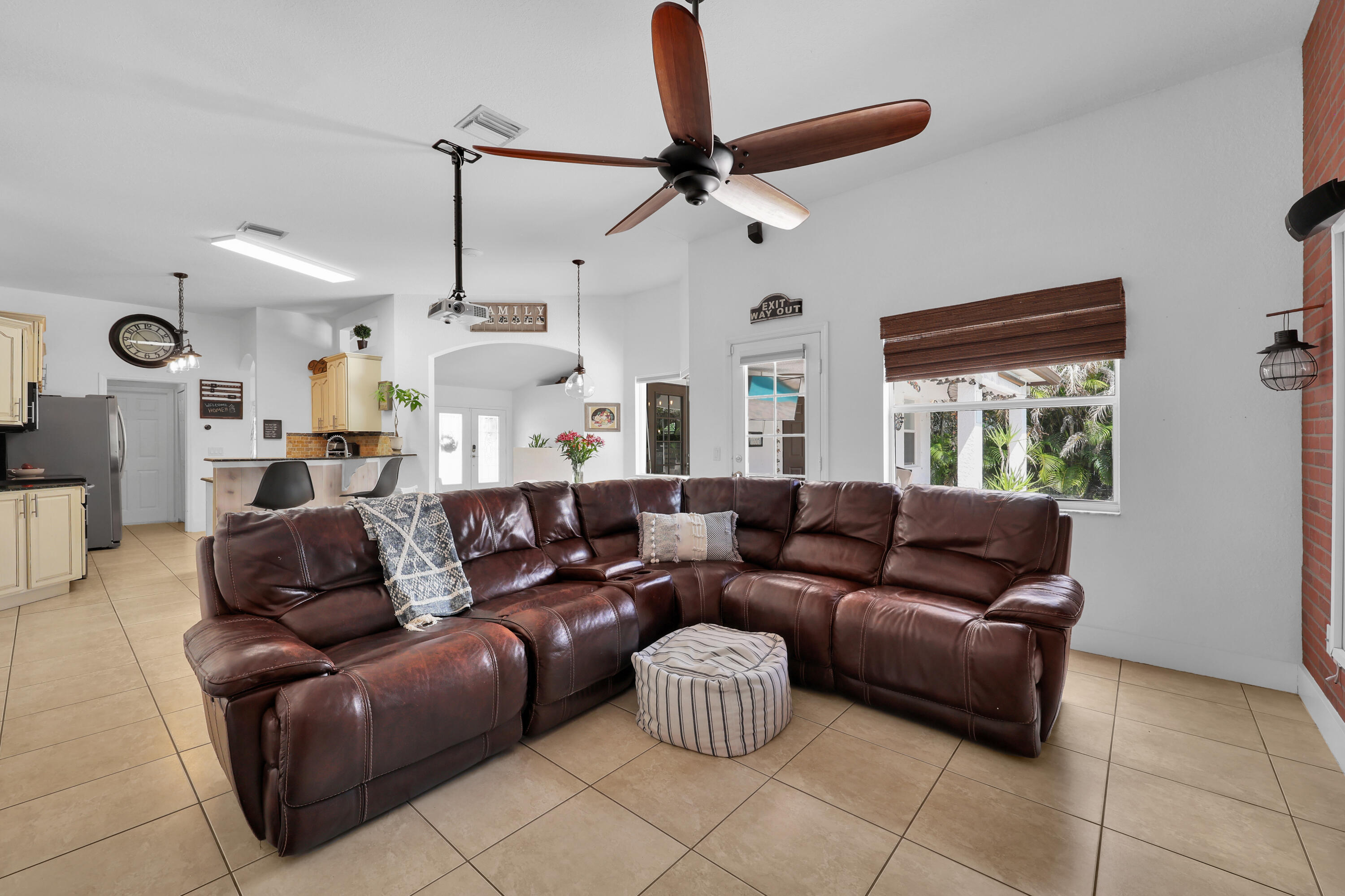 2644 Southwest Fairgreen Road Port St. Lucie, FL 34987 - Photo 14 of 35 18_8p3a3012