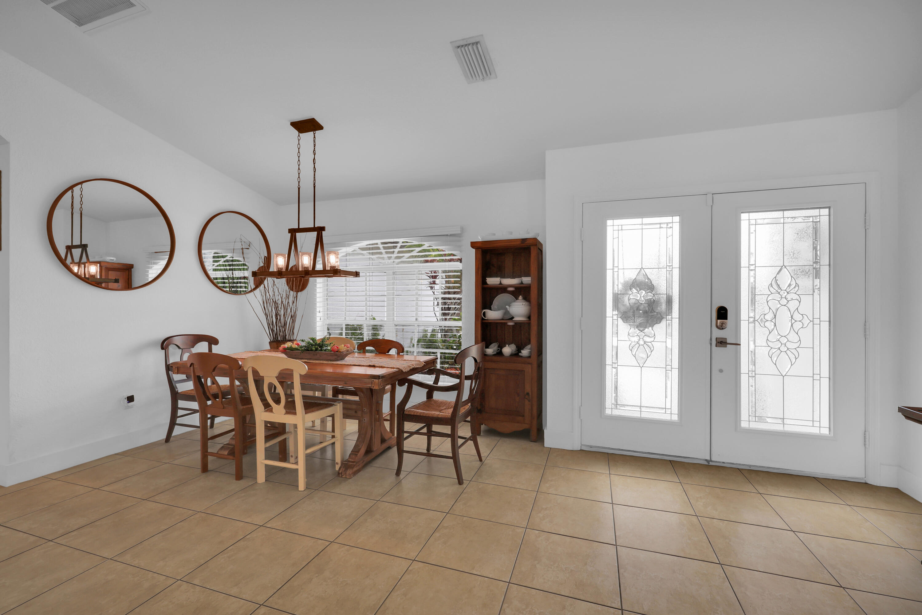 2644 Southwest Fairgreen Road Port St. Lucie, FL 34987 - Photo 4 of 35 5_8p3a2937