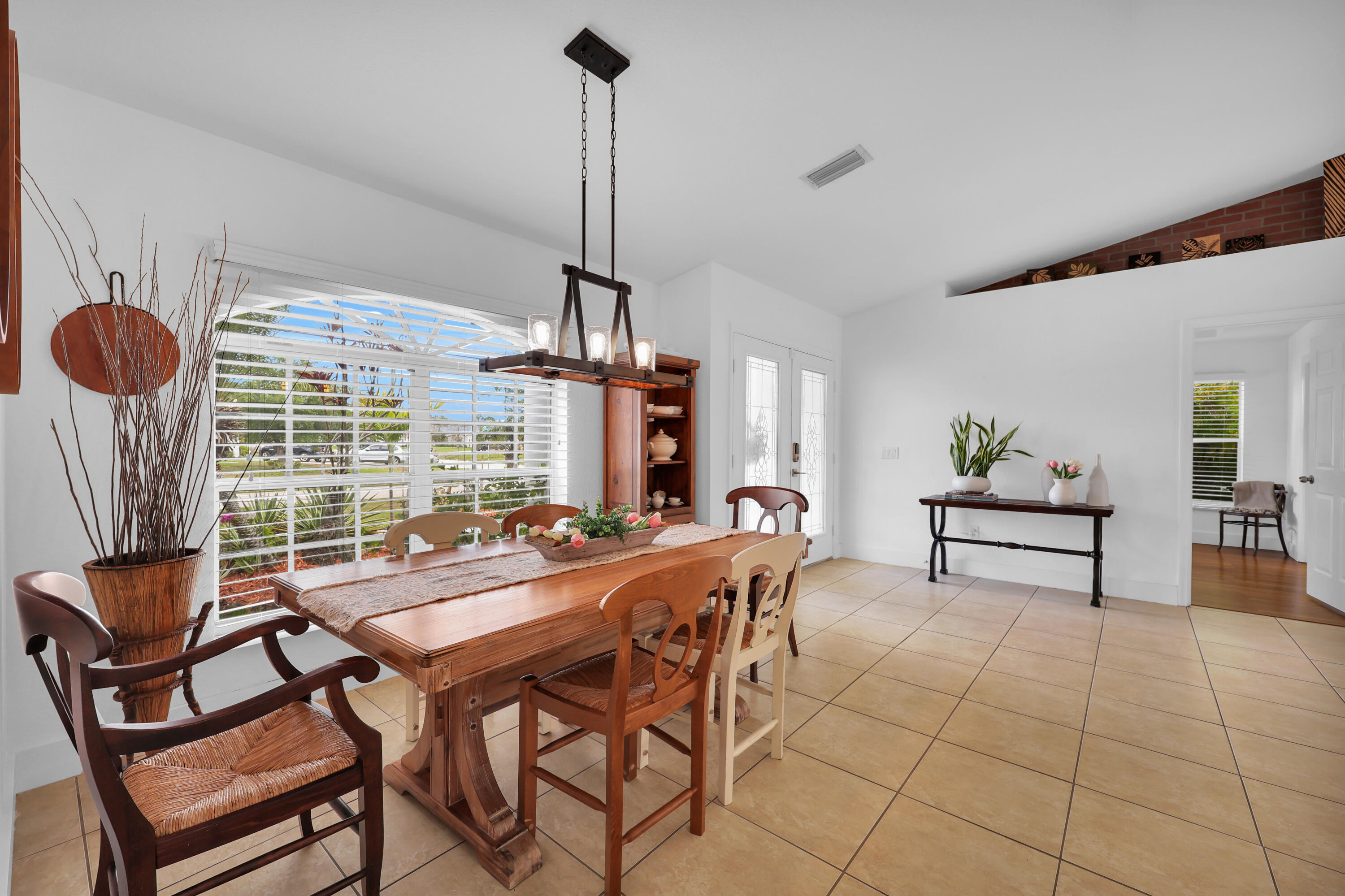 2644 Southwest Fairgreen Road Port St. Lucie, FL 34987 - Photo 5 of 35 6_8p3a2962