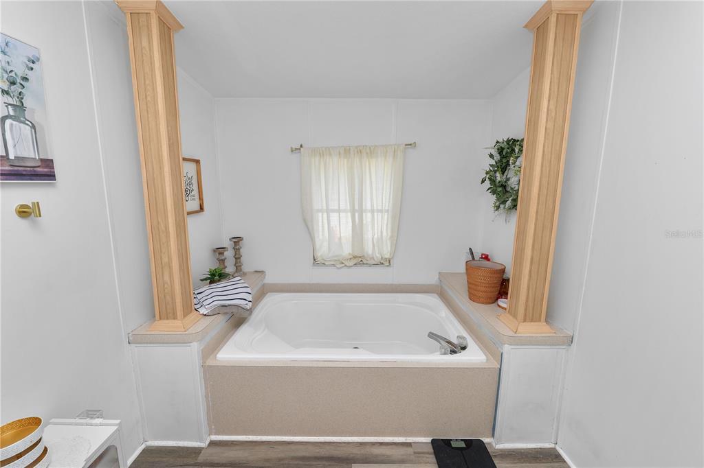 11516 Tuten Loop Lithia, FL 33547 - Photo 24 of 58