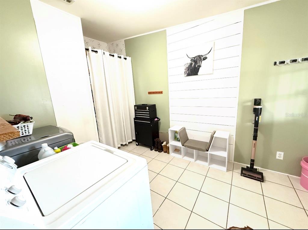 11516 Tuten Loop Lithia, FL 33547 - Photo 32 of 58