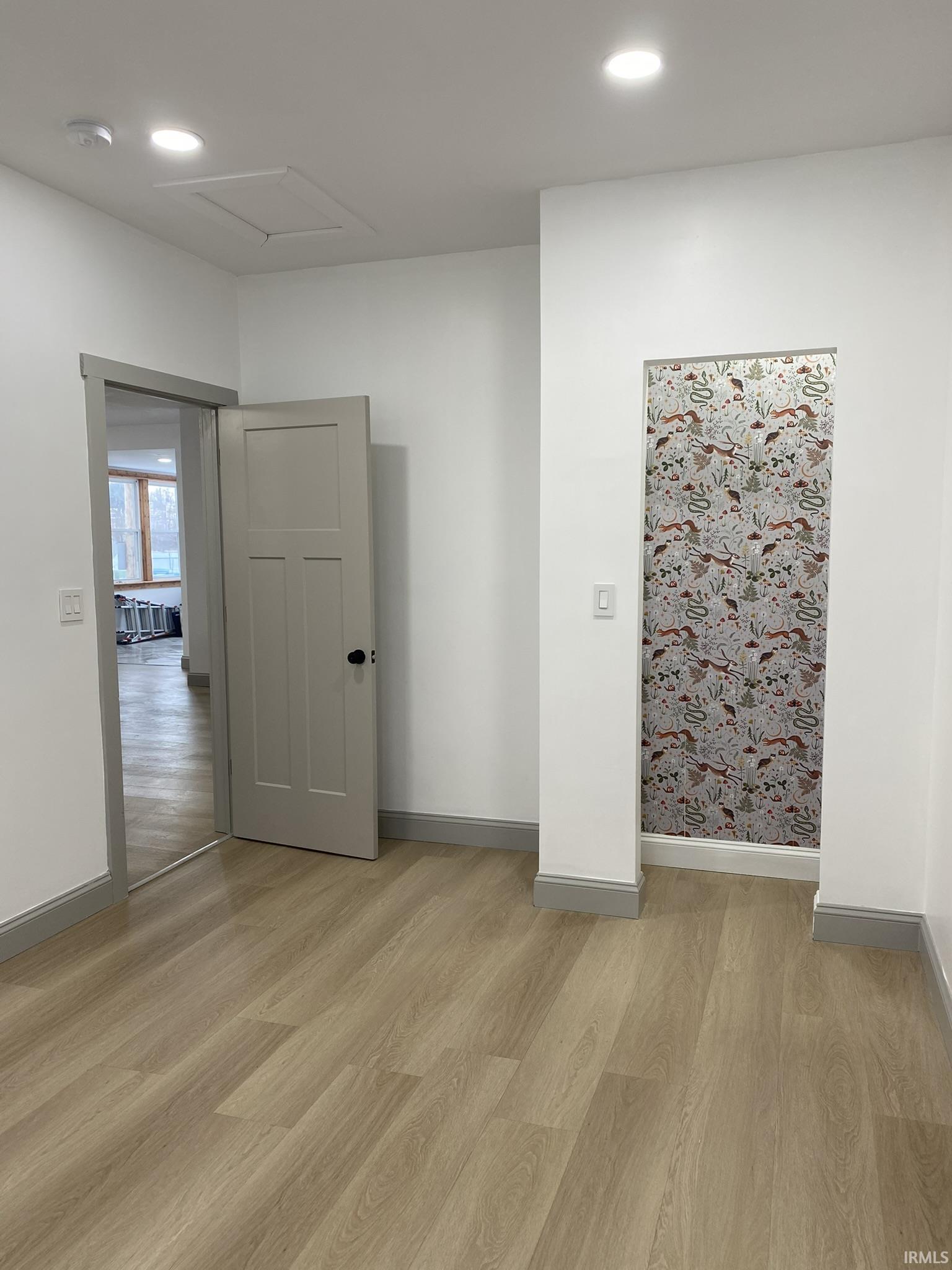 901 Race Street Logansport, IN 46947 - Photo 3 of 33