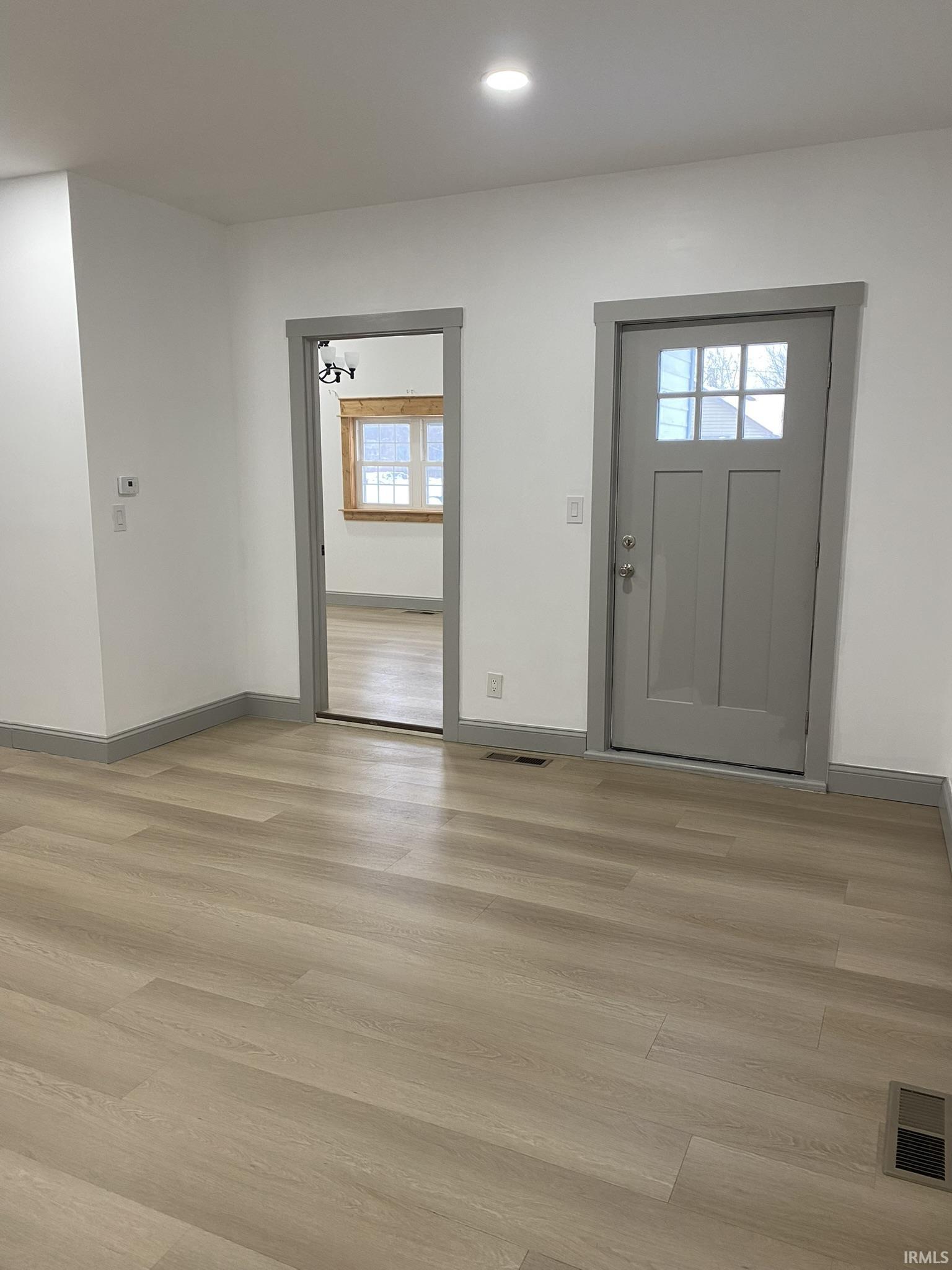 901 Race Street Logansport, IN 46947 - Photo 5 of 33