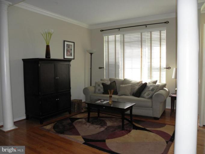 13039 Middlebrook Road Germantown, MD 20874 - Photo 3 of 15 Living Room
