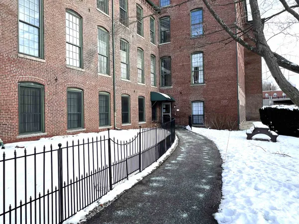 $217,900 | 100 Main Street, Unit 108, Pembroke, NH 03275