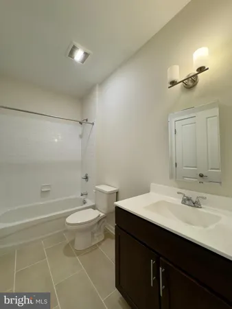 $1,699 | 5612 Bucknell Road, Unit 5612B, Baltimore, MD 21206