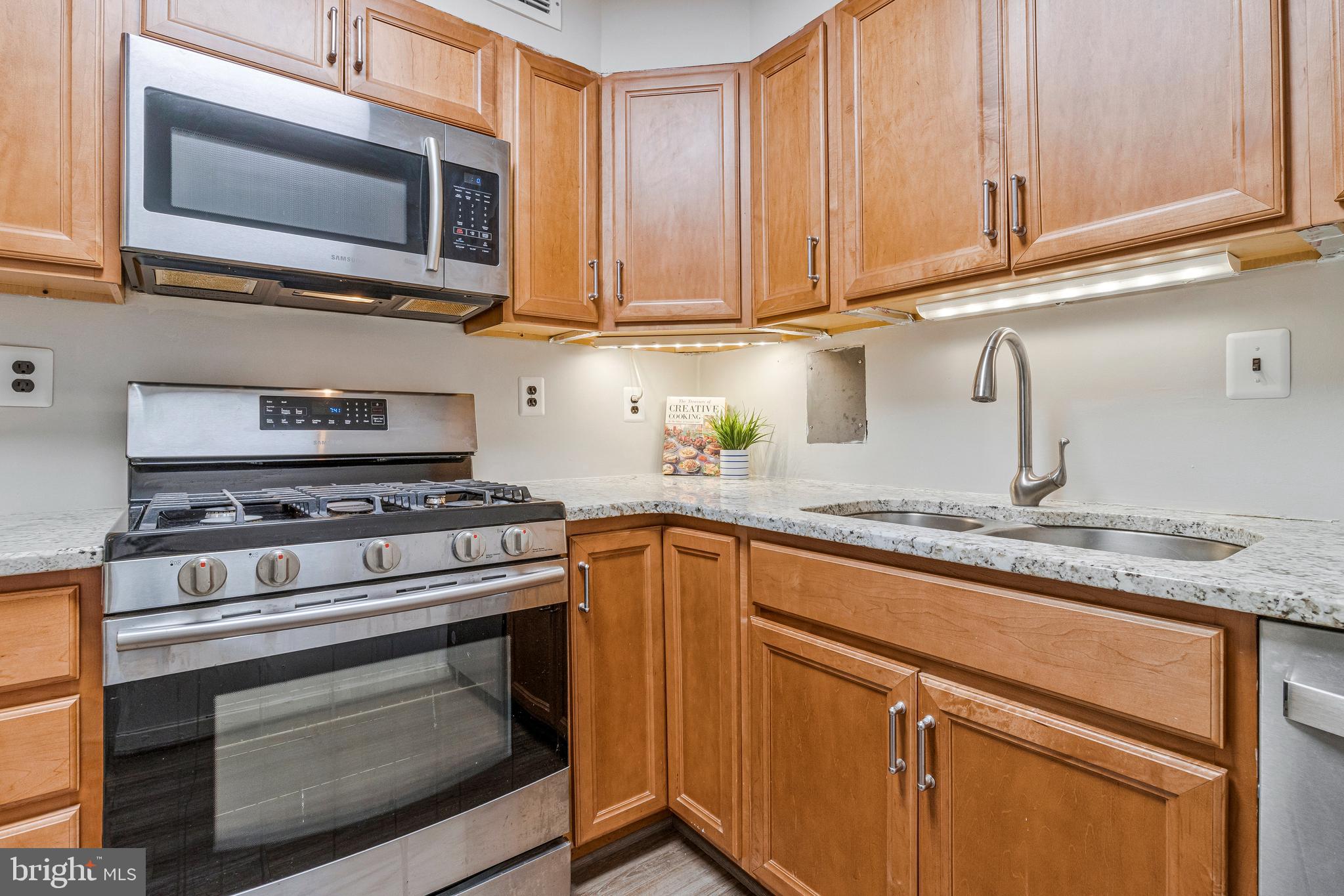 429 N Street Southwest, Unit S404 Washington, DC 20024 - Photo 3 of 40