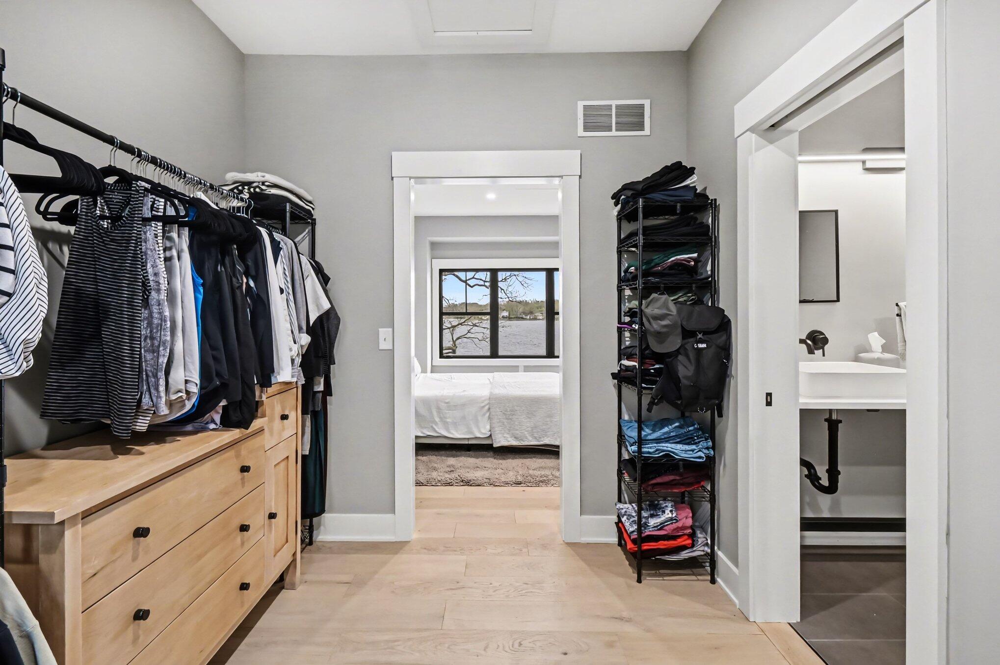 517 Glazier Road Chelsea, MI 48118 - Photo 25 of 61 024_file_9465